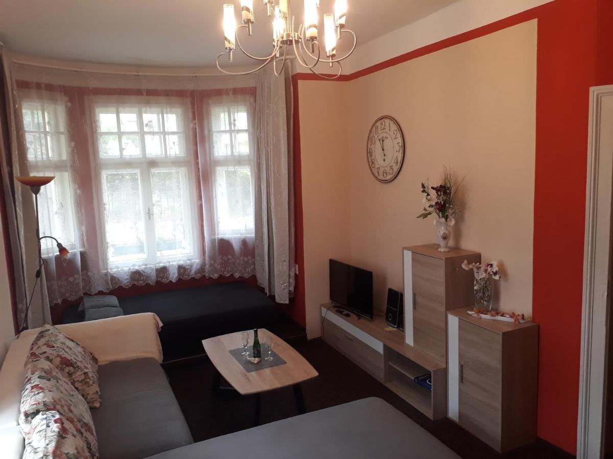Penzion Romance Vyšší Brod Exterior foto